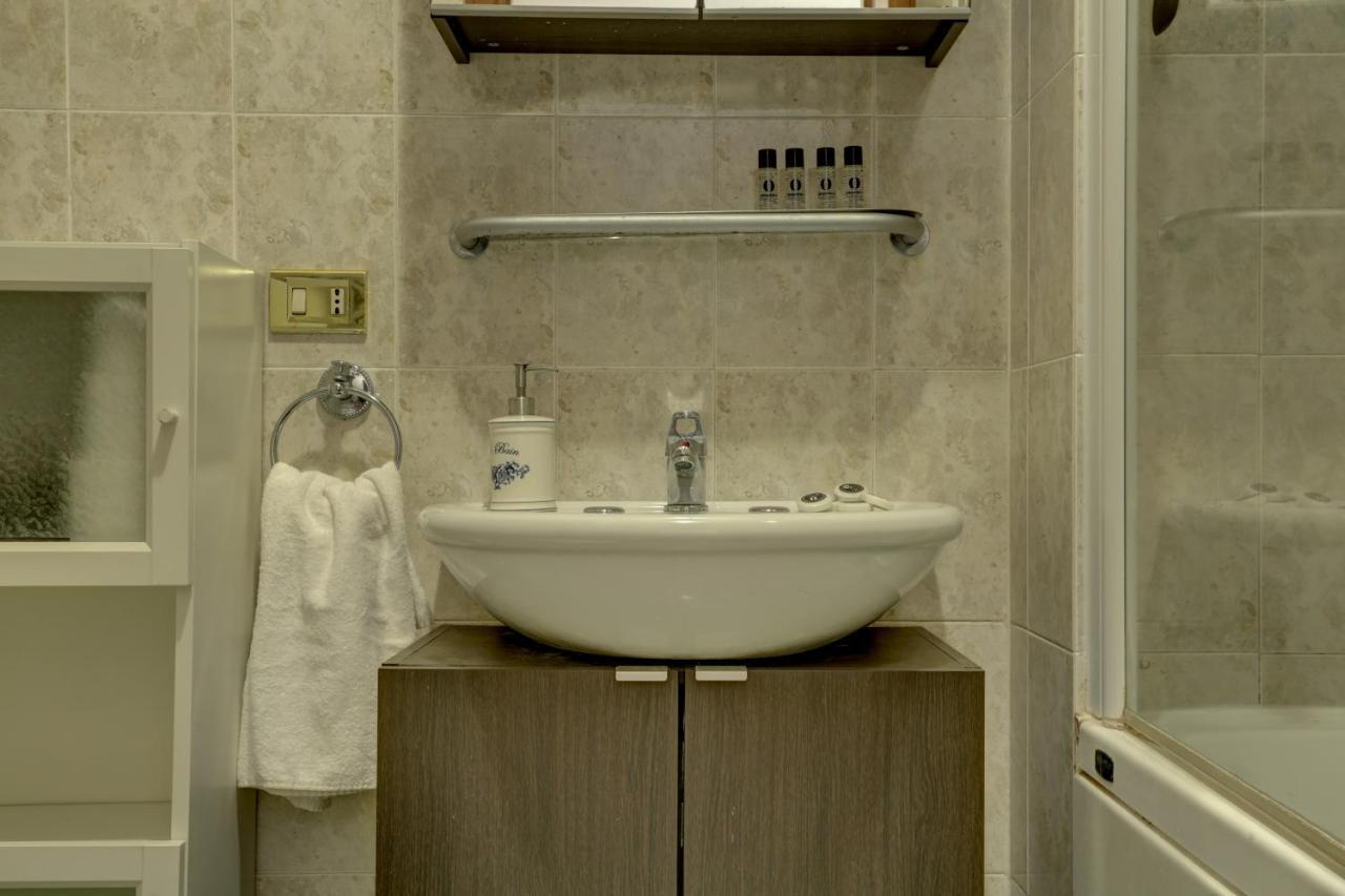Colosseo Apt Mecenate 77 - Home And More Рим Екстер'єр фото